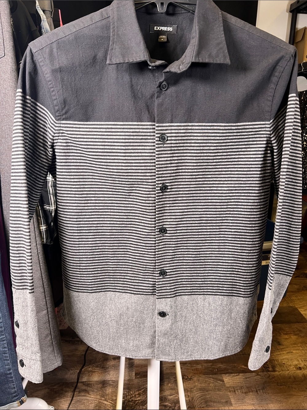 Express Men’s Black & Gray Horizontal Stripe Button-Down Shirt
